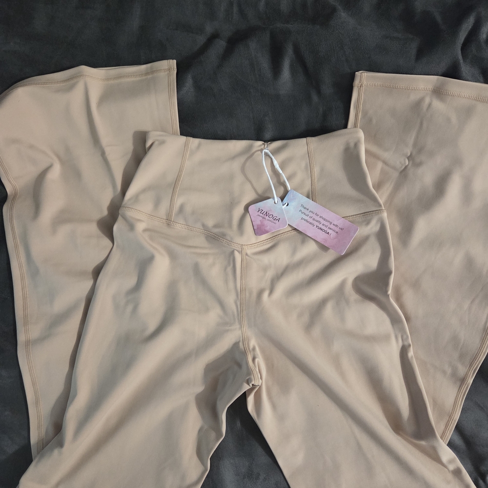 Elegant Cream Leggings